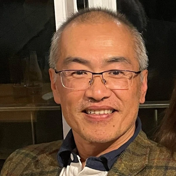 Dr Chee Mah